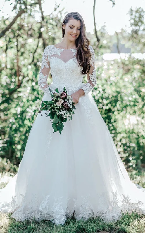 Elegant Ball Gown Bateau Lace Tulle Floor-length Court Train Wedding Dress with Appliques-715964